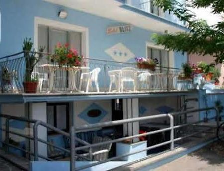 Blitz Hotel Rimini Buitenkant foto