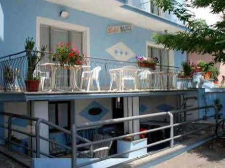 Blitz Hotel Rimini Buitenkant foto